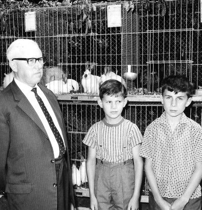 Foto Matthias Bauer (ältester Züchter) und die beiden jüngsten Züchter